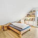 4 Bedroom Awesome In Holiday home Schenkendobern