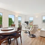 4 Bedroom Awesome In *
