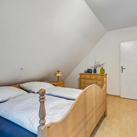 4 Bedroom Awesome In Holiday home Schenkendobern