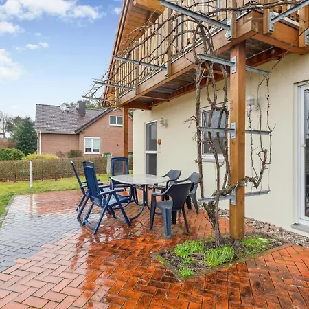 Holiday home 4 Bedroom Awesome In *