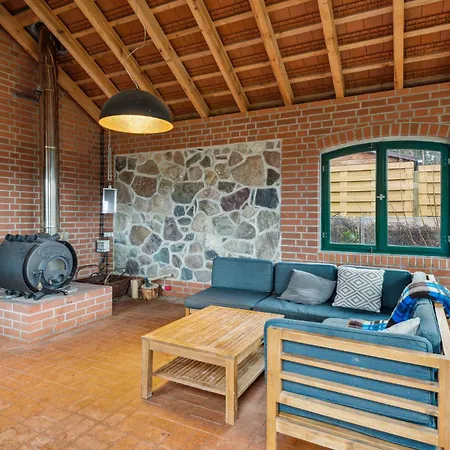 Holiday home 4 Bedroom Awesome In Schenkendobern